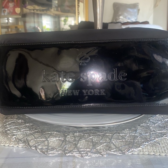 KATE SPADE Nylon bag w/patent leather trim! EUC! - Picture 6 of 16